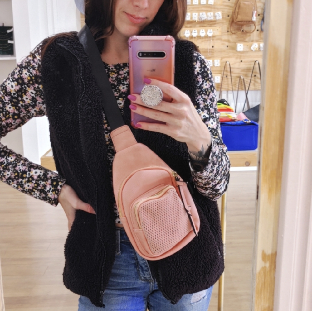 Cross body belt bag faux leather